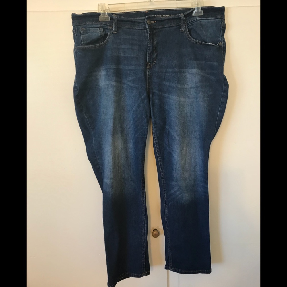 Boyfriend-Cut Jeans